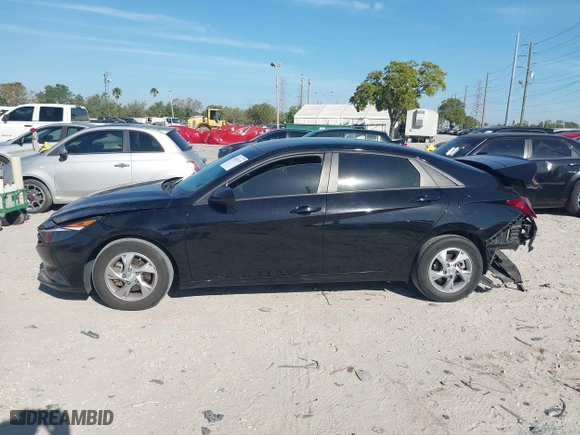 2021 Hyundai Elantra SE with VIN KMHLL4AG1MU123565, listed as a IAAI auction lot 41807345 with 57,240 mi miles. Bid and sale history available at carsss.com. Image 14.