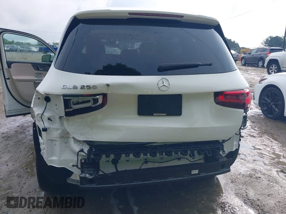 2021 Mercedes-Benz GLB 250 с VIN W1N4M4GB5MW120960, выставлен на аукционе IAAI как лот 42257515 с пробегом 52 546 миль миль и . История ставок и продаж доступна на DreamBid. Изображение 6.