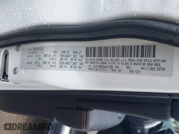 2016 Jeep Cherokee Trailhawk with VIN 1C4PJMBS6GW210756, listed as a IAAI auction lot 42423757 with Not provided miles and . Bid and sale history available at DreamBid. Image 9.