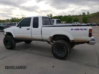 1993 Toyota Pickup DLX z VIN 4TAVN13D1PZ122508, wystawiony jako Copart lot #56737535 z przebiegiem 291 854 mil mil oraz Tytuł czysty. Historia ofert i sprzedaży dostępna na DreamBid. Obrazek 2.