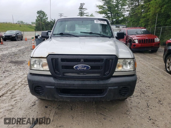 2011 Ford Ranger XL z VIN 1FTKR1ED9BPA34948, wystawiony jako Copart lot #60125705 z przebiegiem 123 083 mil mil oraz Czysty tytuł • Clean title. Historia ofert i sprzedaży dostępna na DreamBid. Obrazek 5.