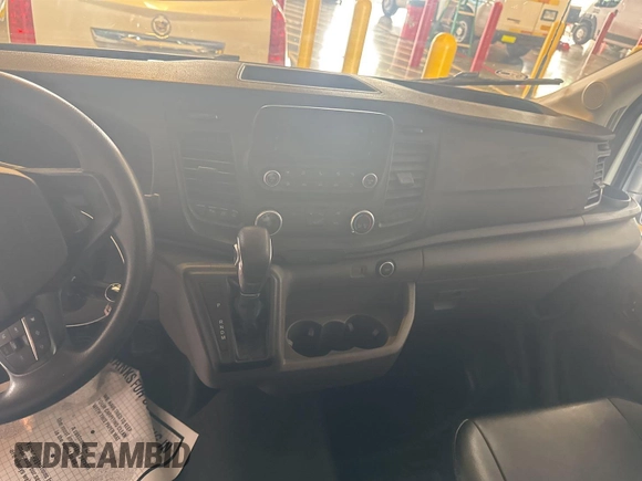 2020 Ford Transit Cargo с VIN 1FTYE1C83LKA17329, выставлен на аукционе IAAI как лот 42796203 с пробегом 194 535 миль миль и . История ставок и продаж доступна на DreamBid. Изображение 1.