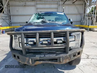 2017 Ford F-250 Lariat with VIN 1FT7W2BT1HEE01023, listed as a Copart auction lot 60861445 with 252,277 mi miles and Salvage title. Bid and sale history available at DreamBid. Image 5.