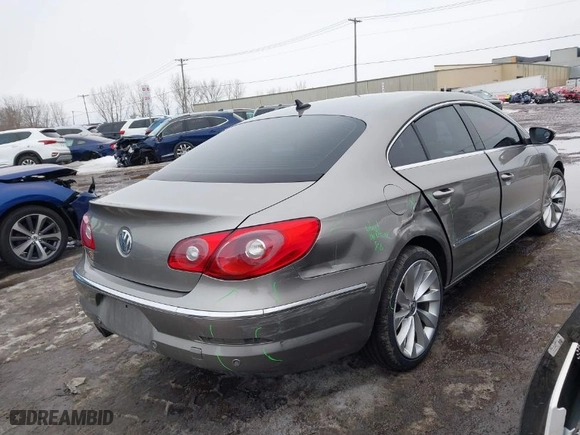 2009 Volkswagen CC VR6 Sport with VIN WVWEU73C39E527765, listed as a IAAI auction lot 41689203 with 137,232 mi miles. Bid and sale history available at carsss.com. Image 4.