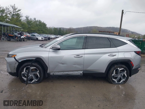 2024 Hyundai Tucson Limited with VIN KM8JECD15RU218592, listed as a IAAI auction lot 41975390 with 4,597 mi miles and . Bid and sale history available at carsss.com. Image 14.