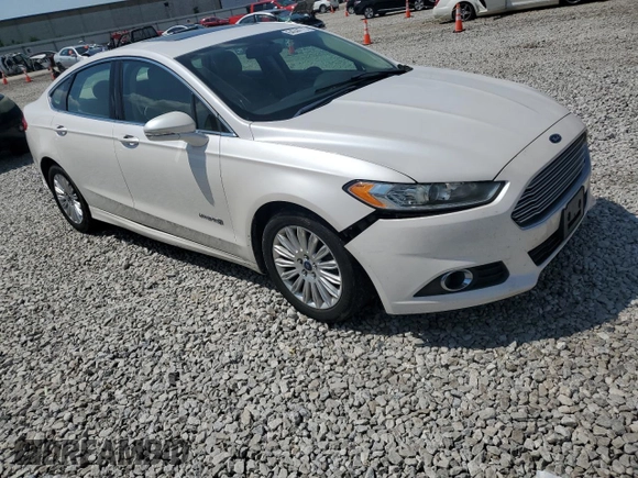 2014 Ford Fusion SE Hybrid with VIN 3FA6P0LU5ER157234, listed as a Copart auction lot 64044775 with 151,189 mi miles and Clean title. Bid and sale history available at DreamBid. Image 4.