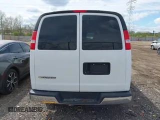 2020 Chevrolet Express Passenger LT z VIN 1GAZGPFG0L1243105, wystawiony jako IAAI lot #42086334 z przebiegiem 79 370 mil mil oraz . Historia ofert i sprzedaży dostępna na DreamBid. Obrazek 16.