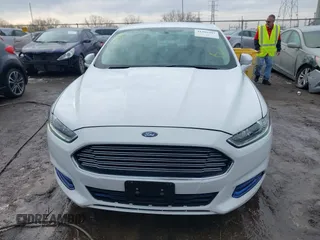 2015 Ford Fusion SE with VIN 3FA6P0H70FR185771, listed as a IAAI auction lot 41485907 with 186,353 mi miles. Bid and sale history available at carsss.com. Image 12.