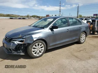 2015 Volkswagen Jetta SE z VIN 3VWD17AJ1FM314578, wystawiony jako Copart lot #54178395 z przebiegiem 144 322 mil mil oraz Szkoda całkowita • Salvage title. Historia ofert i sprzedaży dostępna na DreamBid. Obrazek 1.