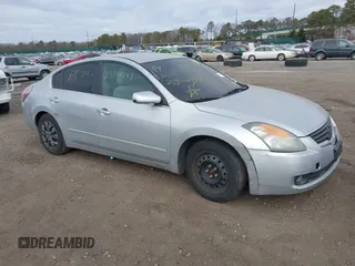 2009 Nissan Altima 2.5 with VIN 1N4AL21EX9N510198, listed as a IAAI auction lot 41808597 with 999,999 mi miles. Bid and sale history available at carsss.com. Image 1.