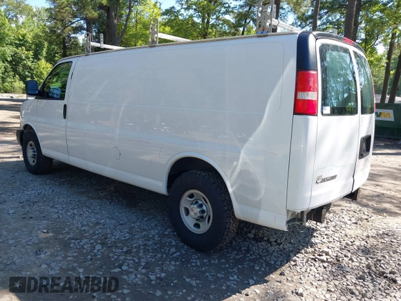 2017 Chevrolet Express Cargo with VIN 1GCZGHFF9H1136193, listed as a IAAI auction lot 42502511 with 149,458 mi miles and . Bid and sale history available at DreamBid. Image 3.