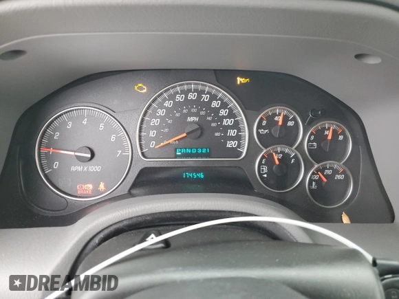 2005 GMC Envoy SLT with VIN 1GKDS13S452258553, listed as a Copart auction lot 82888944 with 174,546 mi miles and Salvage Title. Bid and sale history available at carsss.com. Image 9.