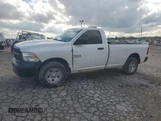 2017 Ram 1500 Tradesman z VIN 3C6JR7DG9HG627207, wystawiony jako Copart lot #77601064 z przebiegiem 221 703 mil mil oraz Czysty tytuł • Clean title. Historia ofert i sprzedaży dostępna na DreamBid. Obrazek 1.