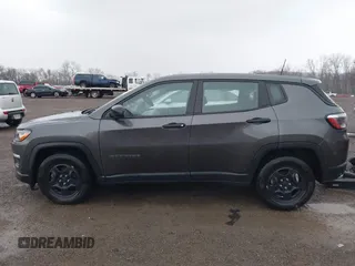 2020 Jeep Compass Sport z VIN 3C4NJCAB4LT253026, wystawiony jako IAAI lot #41897839 z przebiegiem 128 112 mil mil oraz . Historia ofert i sprzedaży dostępna na DreamBid. Obrazek 15.