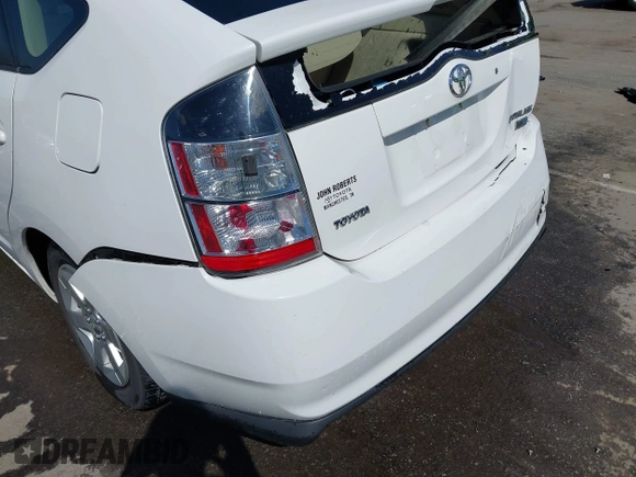 2005 Toyota Prius with VIN JTDKB20U853012517, listed as a IAAI auction lot 41996687 with 99,586 mi miles. Bid and sale history available at carsss.com. Image 18.