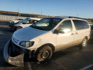 2000 Toyota Sienna LE with VIN 4T3ZF13CXYU184839, listed as a Copart auction lot 80035434 with 0 mi miles and Salvage Title. Bid and sale history available at carsss.com. Image 1.