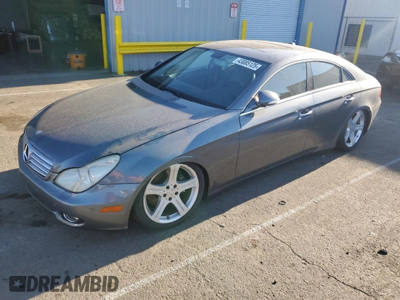 2008 Mercedes-Benz CLS 550 with VIN WDDDJ72X78A127146, listed as a Copart auction lot 43085125 with 162,953 mi miles and Non repairable. Bid and sale history available at DreamBid. Image 1.