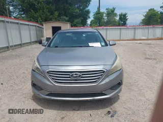 2016 Hyundai Sonata SE с VIN 5NPE24AFXGH367060, выставлен на аукционе IAAI как лот 42492315 с пробегом 198 065 миль миль и . История ставок и продаж доступна на DreamBid. Изображение 12.