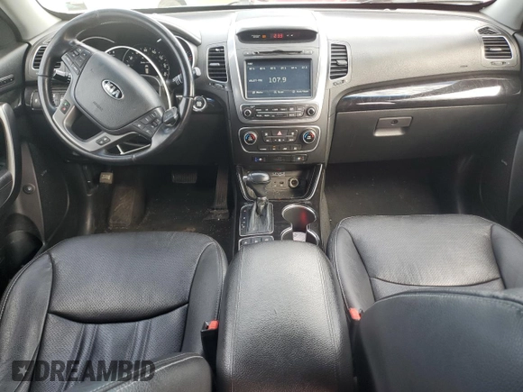 2014 Kia Sorento SX with VIN 5XYKWDA75EG528435, listed as a Copart auction lot 48930245 with 200,928 mi miles and Non Repairable. Bid and sale history available at carsss.com. Image 8.