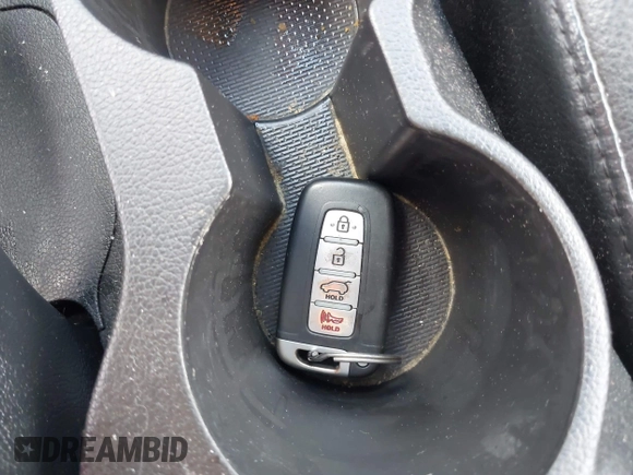 2013 Hyundai Veloster w/Black Int с VIN KMHTC6AD5DU084996, выставлен на аукционе IAAI как лот 42279292 с пробегом 179 460 миль миль и . История ставок и продаж доступна на DreamBid. Изображение 11.