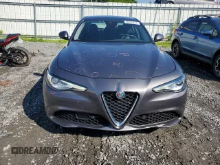 2020 Alfa Romeo Giulia Ti with VIN ZARFANBN1L7639146, listed as a Copart auction lot 60376234 with 31,675 mi miles and Salvage Title. Bid and sale history available at carsss.com. Image 5.