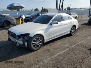 2017 Mercedes-Benz C 300 с VIN 55SWF4JB9HU198704, выставлен на аукционе Copart как лот 53831785 с пробегом 92 350 миль миль и Списание • Salvage title. История ставок и продаж доступна на DreamBid. Изображение 1.