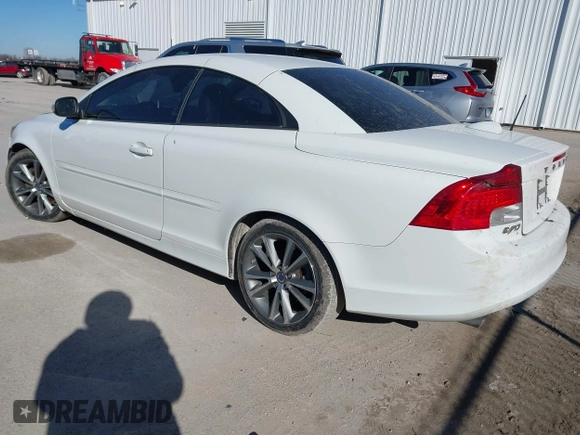 2012 Volvo C70 T5 with VIN YV1672MC4CJ125517, listed as a IAAI auction lot 41732009 with 122,956 mi miles. Bid and sale history available at carsss.com. Image 3.