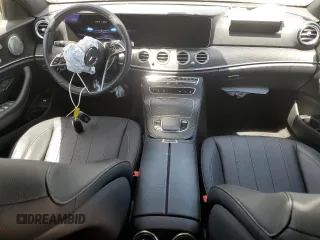 2022 Mercedes-Benz E 350 with VIN W1KZF8DB0NB077775, listed as a Copart auction lot 56567085 with 39,548 mi miles and Salvage title. Bid and sale history available at DreamBid. Image 8.