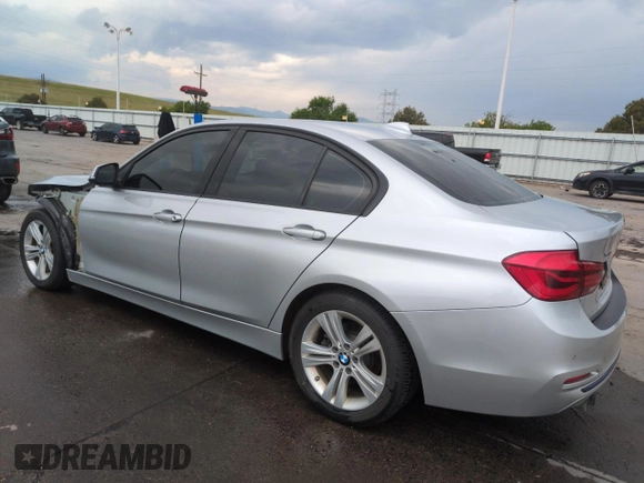 2016 BMW 3 Series 328i xDrive с VIN WBA8E3G55GNU04932, выставлен на аукционе Copart как лот 62412935 с пробегом 151 989 миль миль и Списание • Salvage title. История ставок и продаж доступна на DreamBid. Изображение 2.