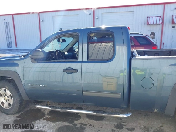 2013 Chevrolet Silverado 1500 LT with VIN 1GCRKSE75DZ253870, listed as a IAAI auction lot 41585450 with 1 mi miles. Bid and sale history available at carsss.com. Image 14.