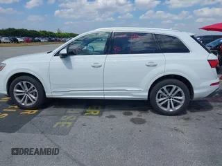 2025 Audi Q7 Premium Plus with VIN WA1LVBF70SD014968, listed as a IAAI auction lot 41787534 with 7,568 mi miles and . Bid and sale history available at DreamBid. Image 14.