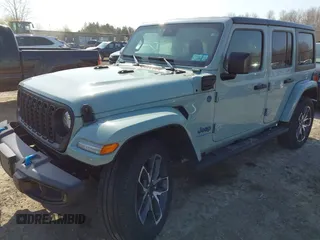 2024 Jeep Wrangler Willys z VIN 1C4RJXN67RW169632, wystawiony jako IAAI lot #42074574 z przebiegiem 18 714 mil mil oraz . Historia ofert i sprzedaży dostępna na DreamBid. Obrazek 2.