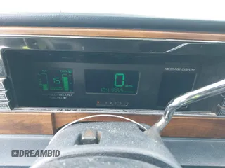 1991 Lincoln Continental with VIN 1LNCM9745MY632946, listed as a IAAI auction lot 41561785 with 124,186 mi miles and . Bid and sale history available at DreamBid. Image 7.