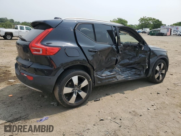 2019 Volvo XC40 Momentum with VIN YV4162XZ9K2009464, listed as a Copart auction lot 59635075 with 62,765 mi miles and Salvage title. Bid and sale history available at DreamBid. Image 3.