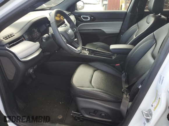 2025 Jeep Compass Limited с VIN 3C4NJDCN5ST512344, выставлен на аукционе Copart как лот 64829575 с пробегом 11 116 миль миль и Чистый • Clean title. История ставок и продаж доступна на DreamBid. Изображение 7.