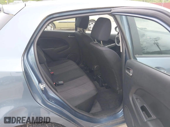 2014 Mazda 2 Sport z VIN JM1DE1KZ2E0176480, wystawiony jako IAAI lot #42268767 z przebiegiem 32 194 mil mil oraz . Historia ofert i sprzedaży dostępna na DreamBid. Obrazek 8.