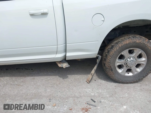 2022 Ram 2500 Big Horn with VIN 3C6UR5DL1NG271541, listed as a IAAI auction lot 42056999 with 139,773 mi miles and . Bid and sale history available at DreamBid. Image 18.