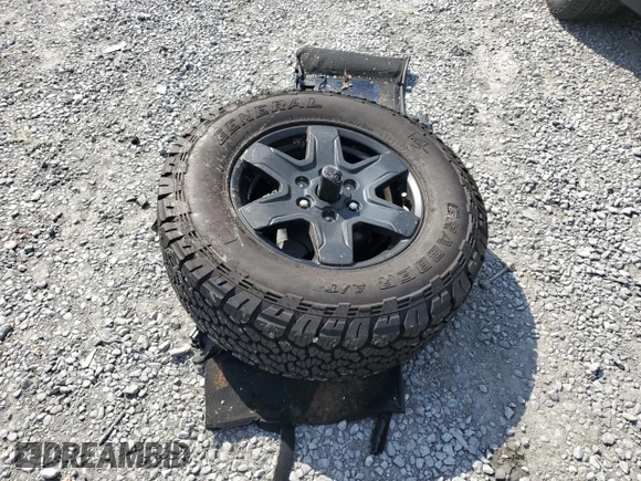 2024 Ford Bronco with VIN 1FMDE1BH6RLA31465, listed as a Copart auction lot 74325424 with 15,627 mi miles and Salvage title. Bid and sale history available at DreamBid. Image 13.