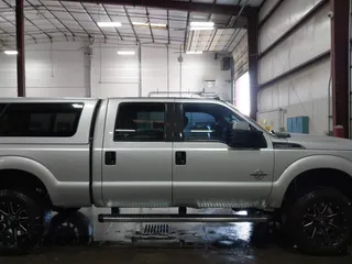 2014 Ford F-250 XL with VIN 1FT7W2BT2EEB41615, listed as a IAAI auction lot 42093048 with 232,491 mi miles and . Bid and sale history available at DreamBid. Image 13.