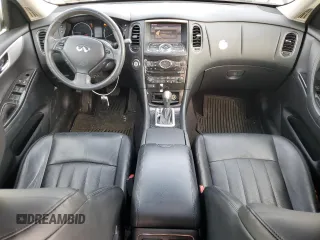2017 Infiniti QX50 z VIN JN1BJ0RR7HM410468, wystawiony jako Copart lot #48177995 z przebiegiem 70 328 mil mil oraz Czysty tytuł • Clean title. Historia ofert i sprzedaży dostępna na DreamBid. Obrazek 8.