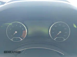 2021 Jeep Renegade Islander z VIN ZACNJDBB0MPN08135, wystawiony jako IAAI lot #42334510 z przebiegiem Nie podano mil oraz . Historia ofert i sprzedaży dostępna na DreamBid. Obrazek 7.