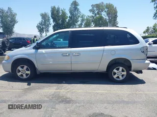 2005 Dodge Caravan SXT с VIN 2D4GP44L25R401250, выставлен на аукционе IAAI как лот 42544407 с пробегом 91 835 миль миль и . История ставок и продаж доступна на DreamBid. Изображение 14.