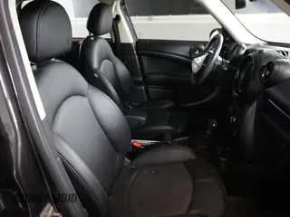 2016 MINI Countryman S with VIN WMWZC5C55GWU00997, listed as a Copart auction lot 58840965 with 41,217 mi miles and Salvage title. Bid and sale history available at DreamBid. Image 5.