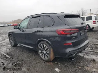 2021 BMW X5 xDrive40i with VIN 5UXCR6C00M9H46923, listed as a Copart auction lot 50359495 with 0 mi miles and Salvage Title. Bid and sale history available at carsss.com. Image 2.