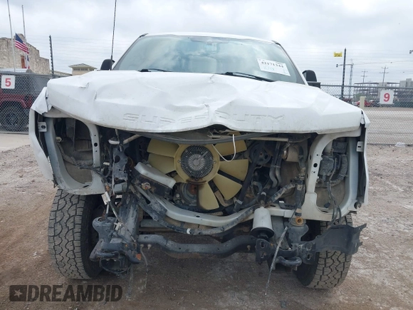 2022 Ford Super Duty F-250 SRW XL with VIN 1FT7W2BT1NEC16997, listed as a IAAI auction lot 42171344 with 118,681 mi miles. Bid and sale history available at carsss.com. Image 6.