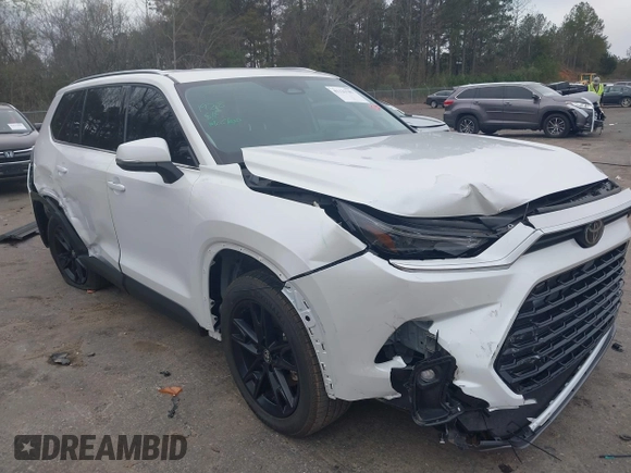 2024 Toyota Highlander XLE z VIN 5TDAAAA57RS001044, wystawiony jako IAAI lot #41132787 z przebiegiem 18 654 mil mil oraz . Historia ofert i sprzedaży dostępna na DreamBid. Obrazek 6.