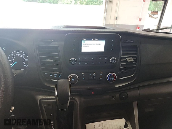 2023 Ford Transit Cargo z VIN 1FTBR1X83PKB55205, wystawiony jako IAAI lot #42569694 z przebiegiem 20 924 mil mil oraz . Historia ofert i sprzedaży dostępna na DreamBid. Obrazek 10.