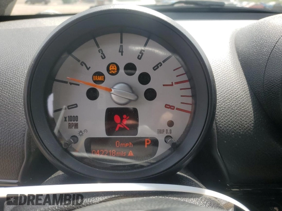 2014 MINI Countryman z VIN WMWZB3C55EWR42069, wystawiony jako Copart lot #54476425 z przebiegiem 42 218 mil mil oraz Szkoda całkowita • Salvage title. Historia ofert i sprzedaży dostępna na DreamBid. Obrazek 9.