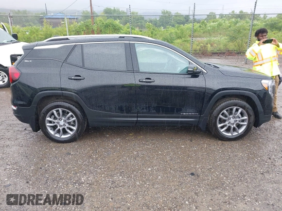 2024 GMC Terrain SLT with VIN 3GKALVEG7RL186378, listed as a IAAI auction lot 42667785 with 10,125 mi miles and . Bid and sale history available at DreamBid. Image 13.