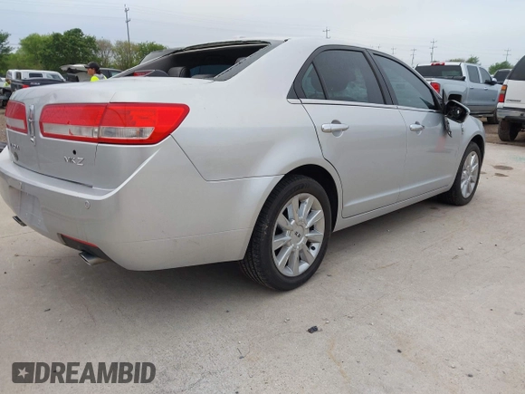 2012 Lincoln MKZ with VIN 3LNHL2GCXCR823816, listed as a IAAI auction lot 41902334 with 145,680 mi miles and . Bid and sale history available at DreamBid. Image 4.
